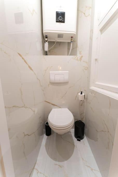 Elegant 4 Pieces Au Centre De Apartment *